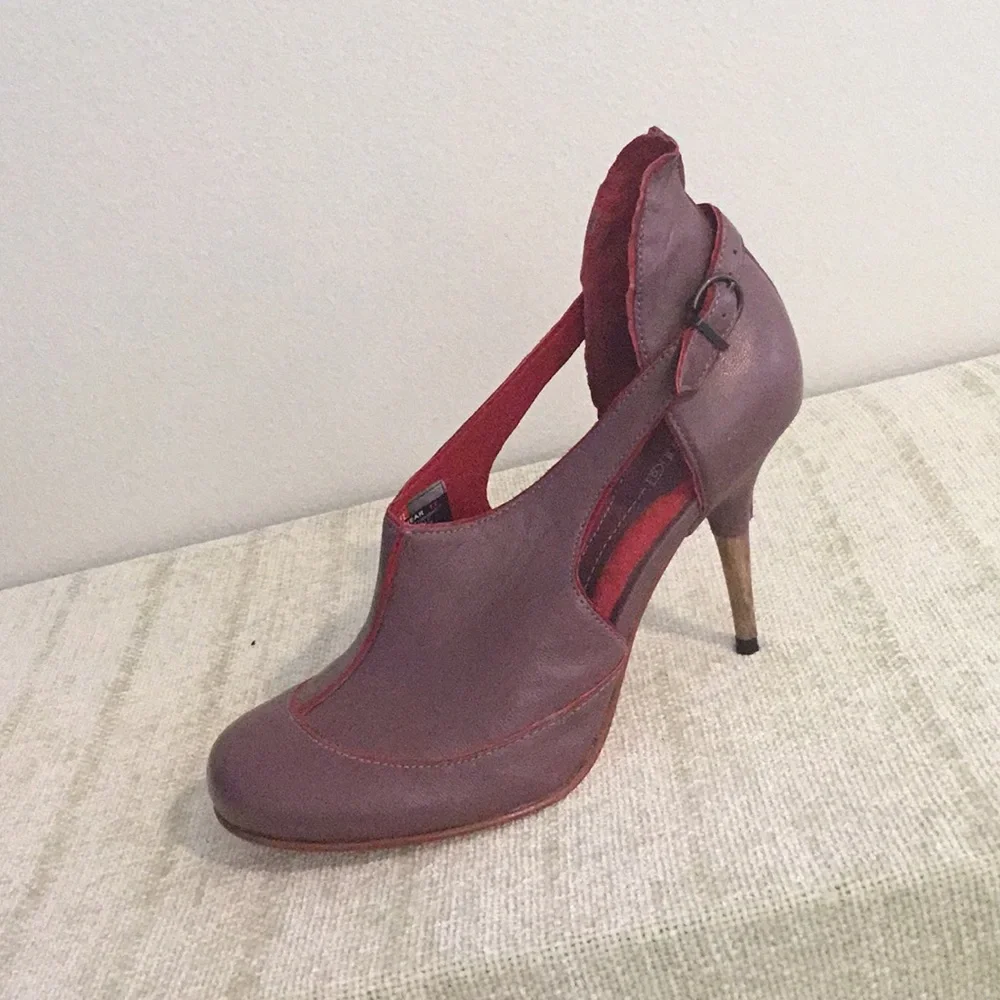 Diesel Purple Leather T-Strap High Heels with Red Accents